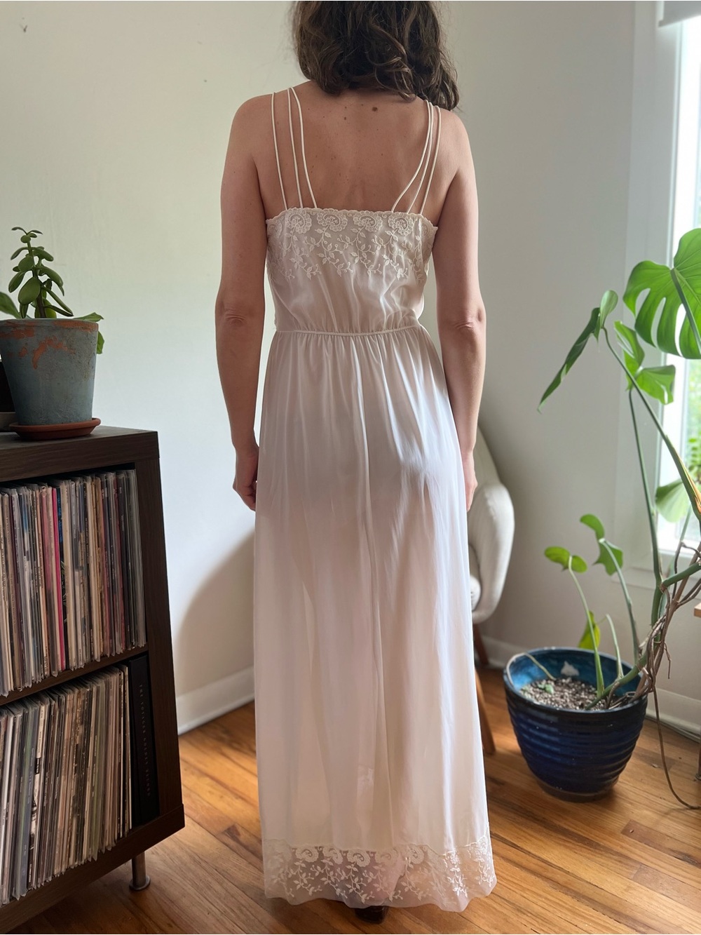 1950s White Lace Nightgown / Slip Dress - Picture 7 of 14